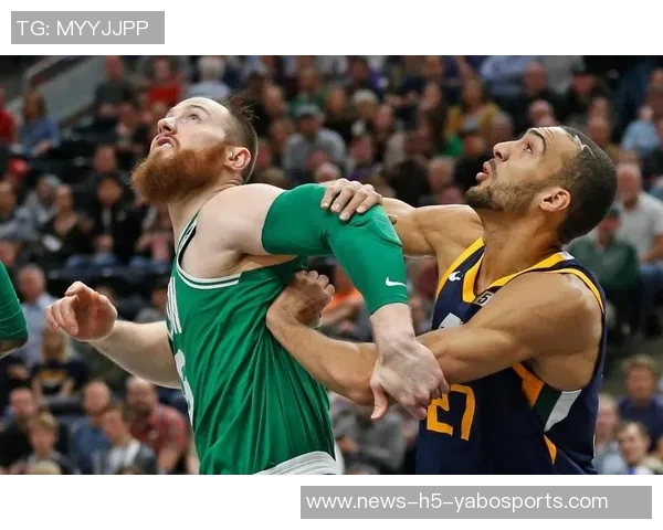 怀特回应布朗无缘月最佳称其为球队绝对核心不解评选规则 怀特回应布朗无缘月最佳称其为球队绝对核心不解评选规则