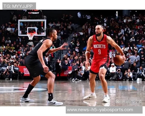 狄龙首节表现抢眼8投4中贡献全队最高9分并遭遇2次犯规困扰